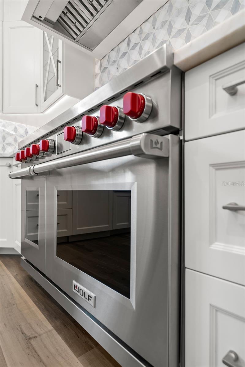 BAYSHORE COURT - Residential