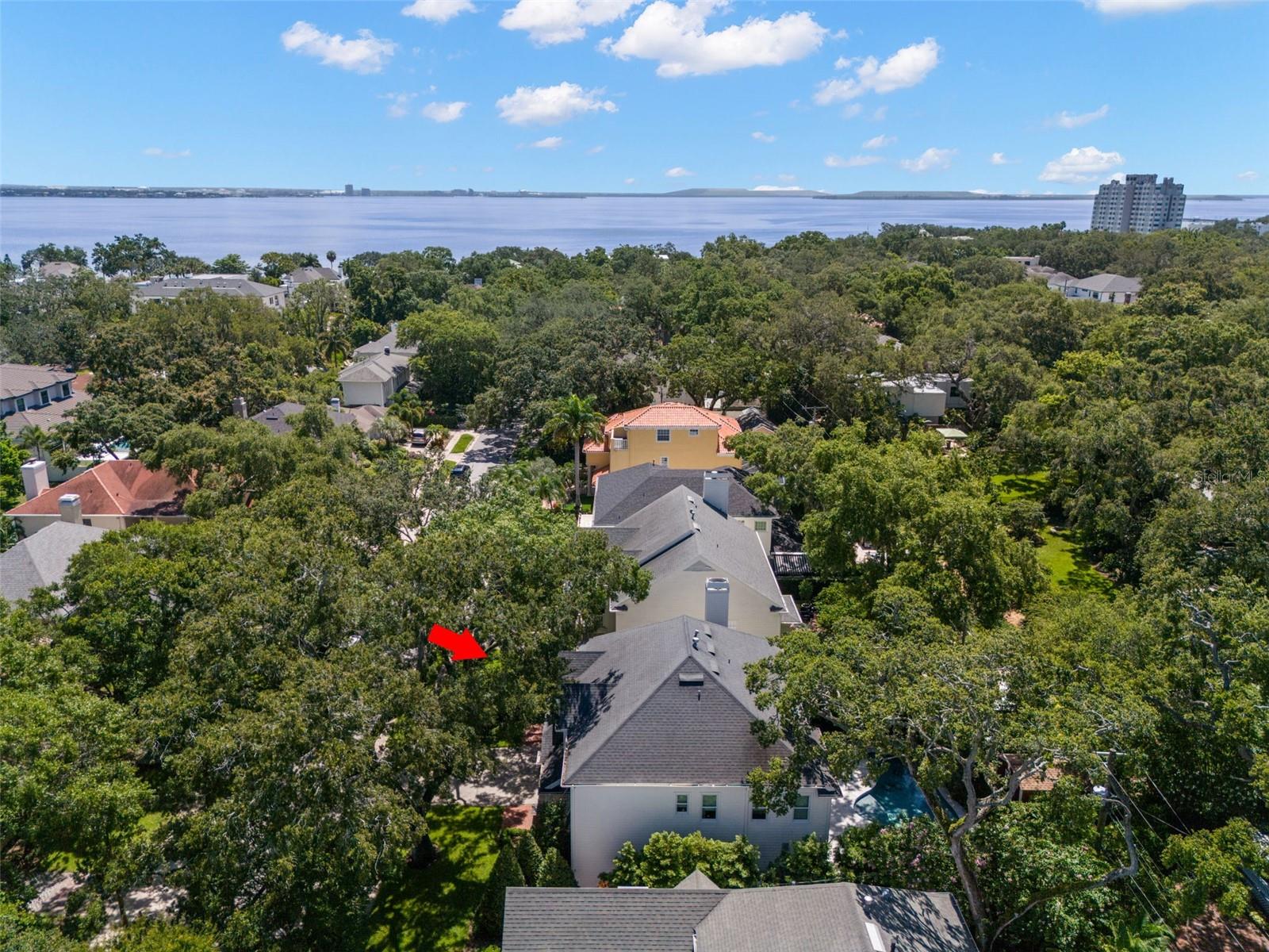 BAYSHORE COURT - Residential