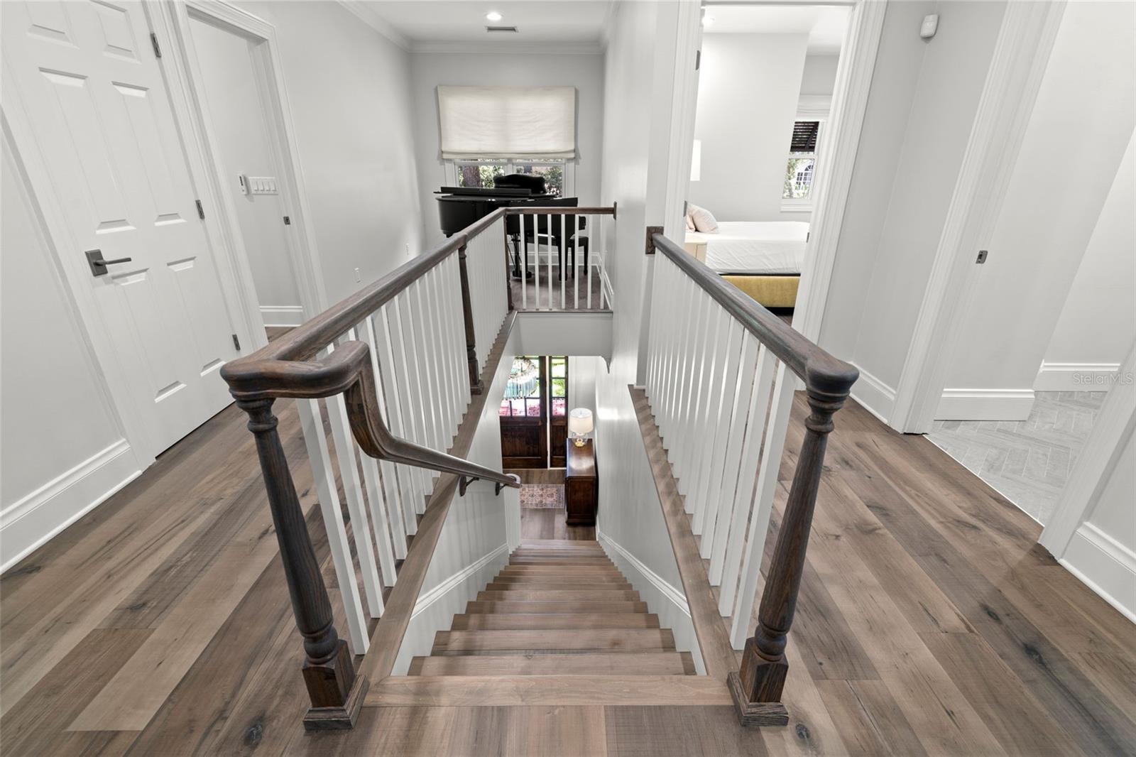 BAYSHORE COURT - Residential