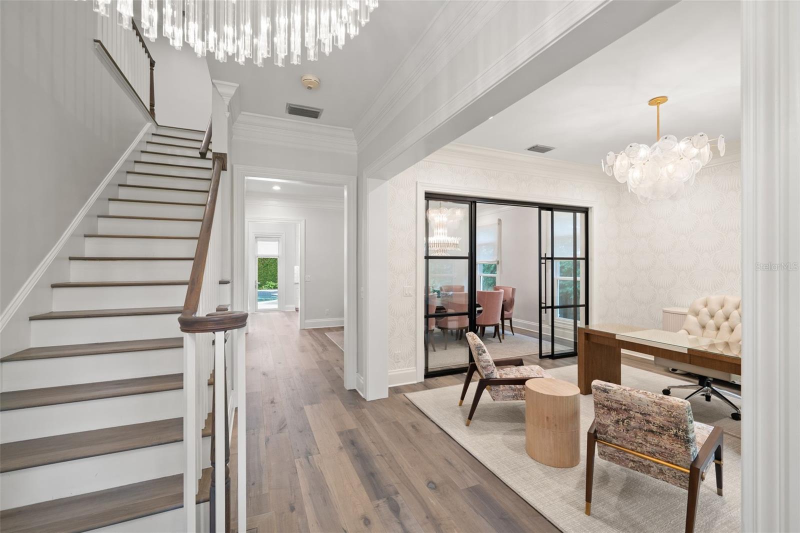 BAYSHORE COURT - Residential