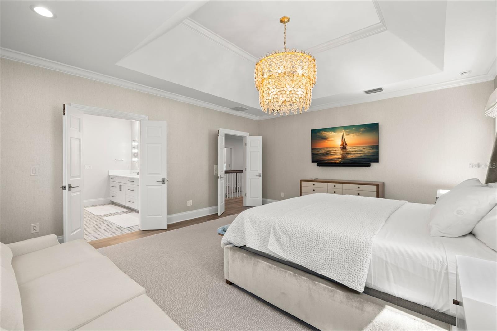 BAYSHORE COURT - Residential