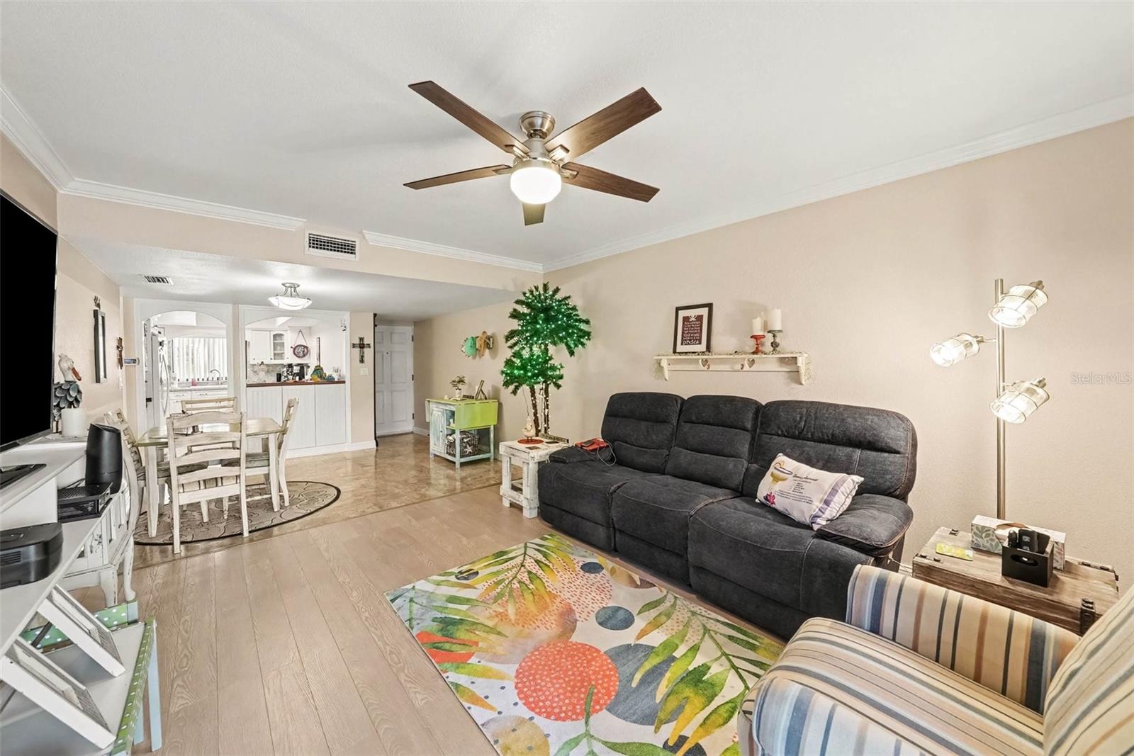 825 S VILLAGE DRIVE N 102