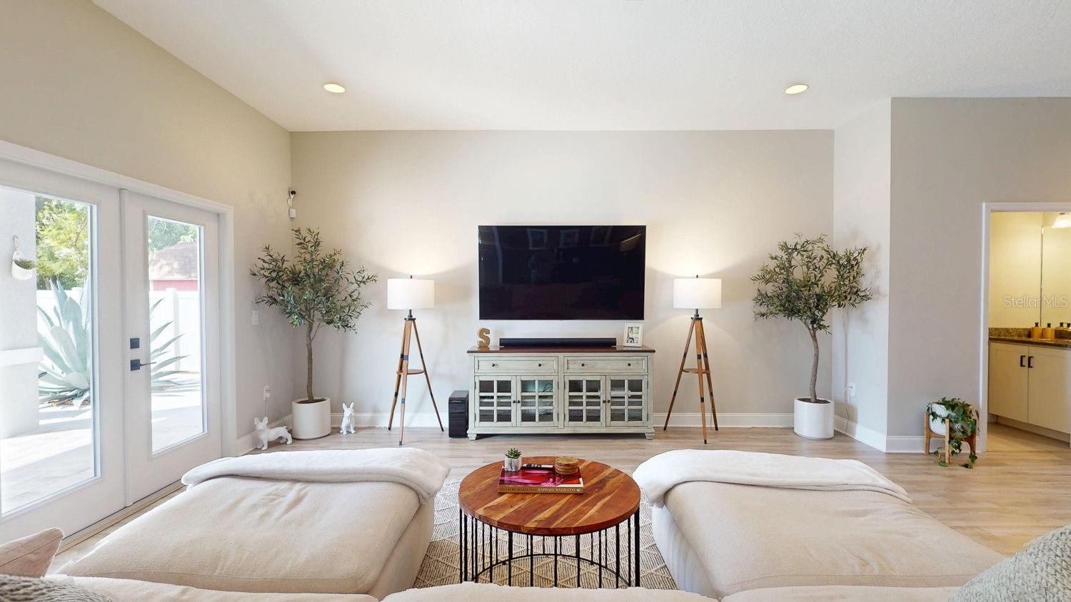 LAKEWOOD ESTATES SEC B - Residential