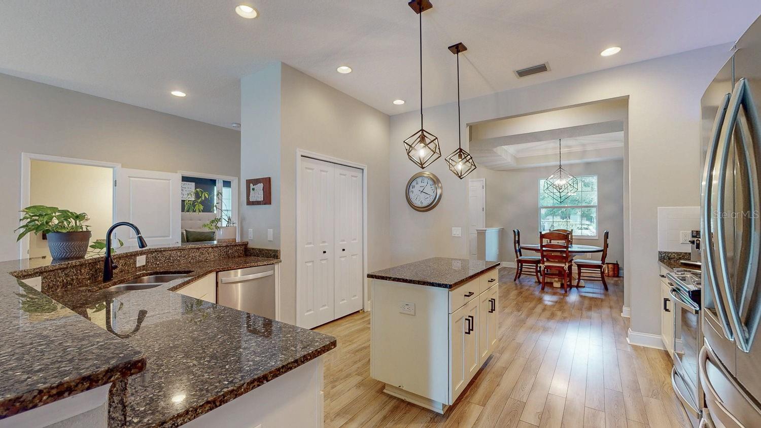 LAKEWOOD ESTATES SEC B - Residential