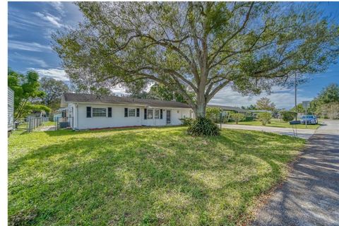 Photo of 39093 Citadel Circle, Zephyrhills, FL 33542 (MLS # TB8494600)