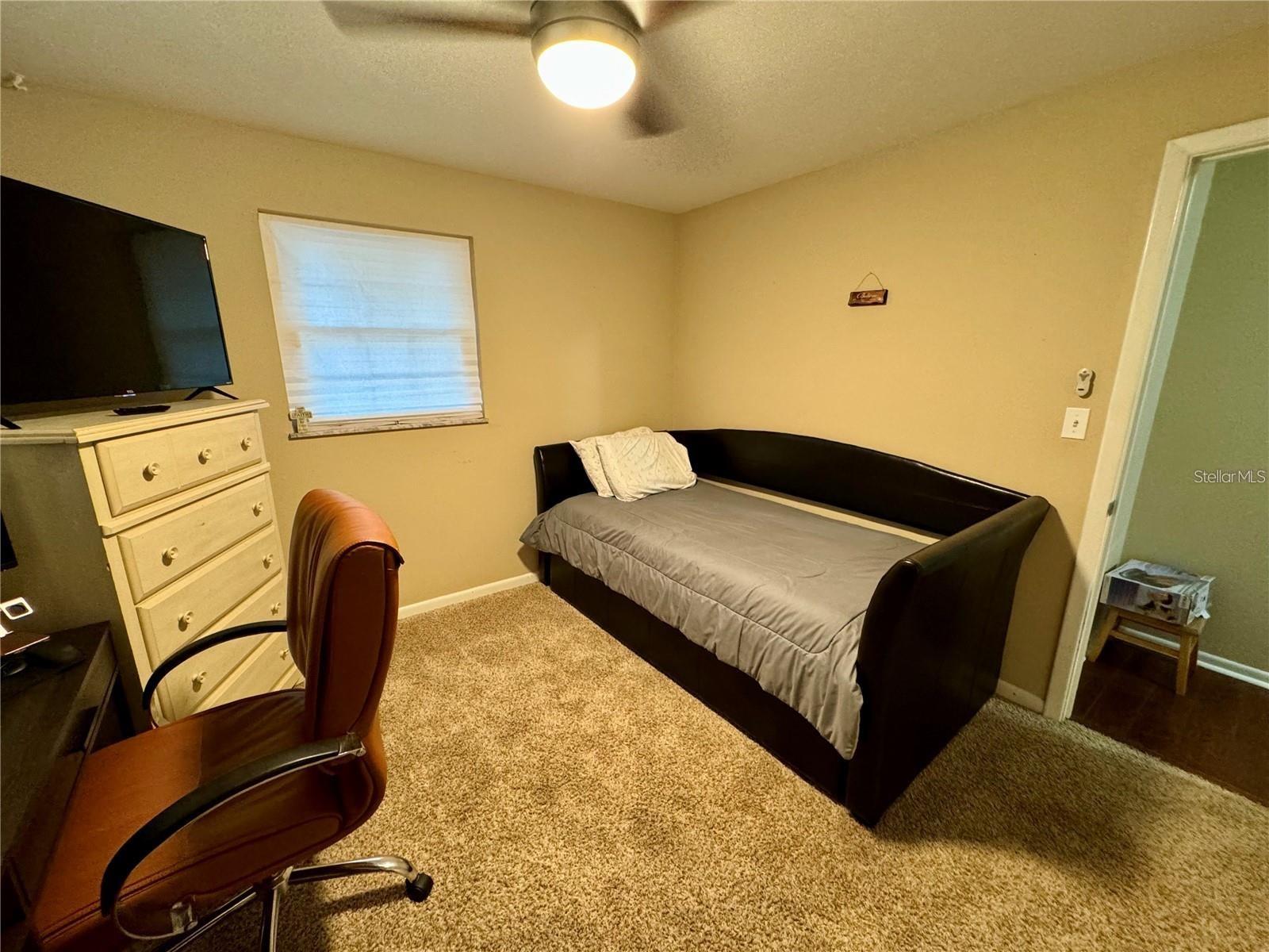 COLONY PARK - Residential