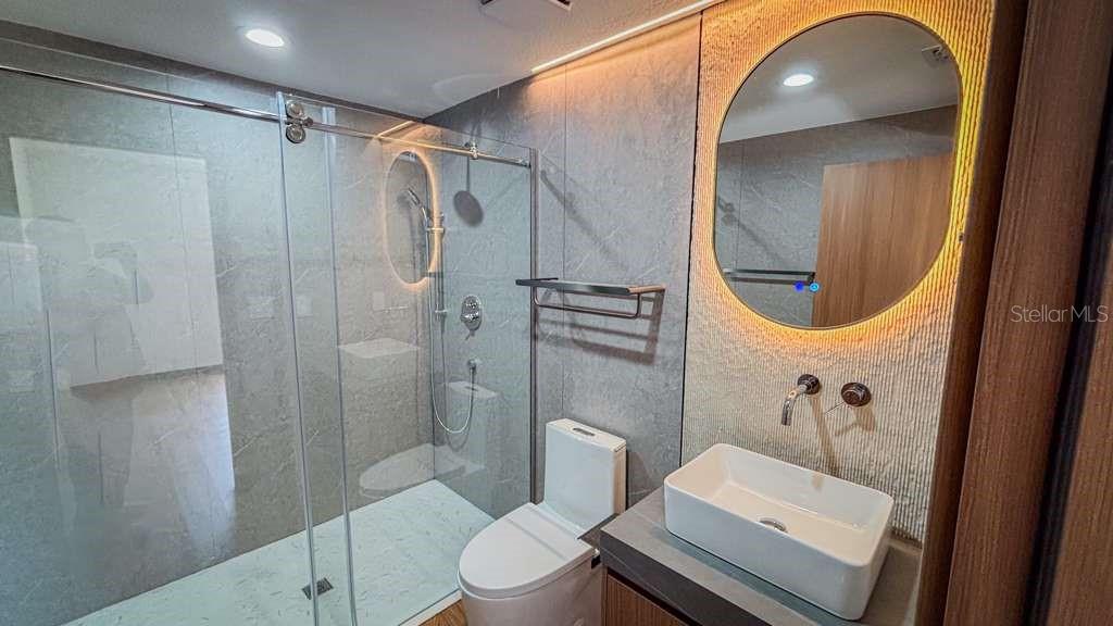 SUN N LAKE - Residential