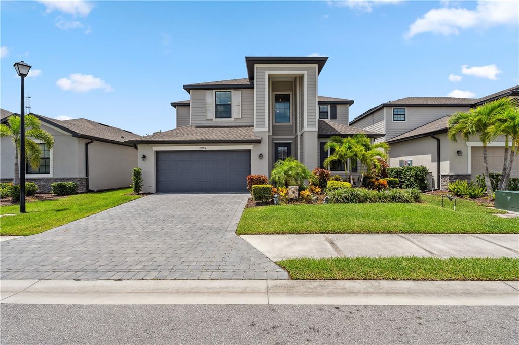 Photo of 11105 Balfour Street E, Venice, FL 34293 (MLS # C7511288)