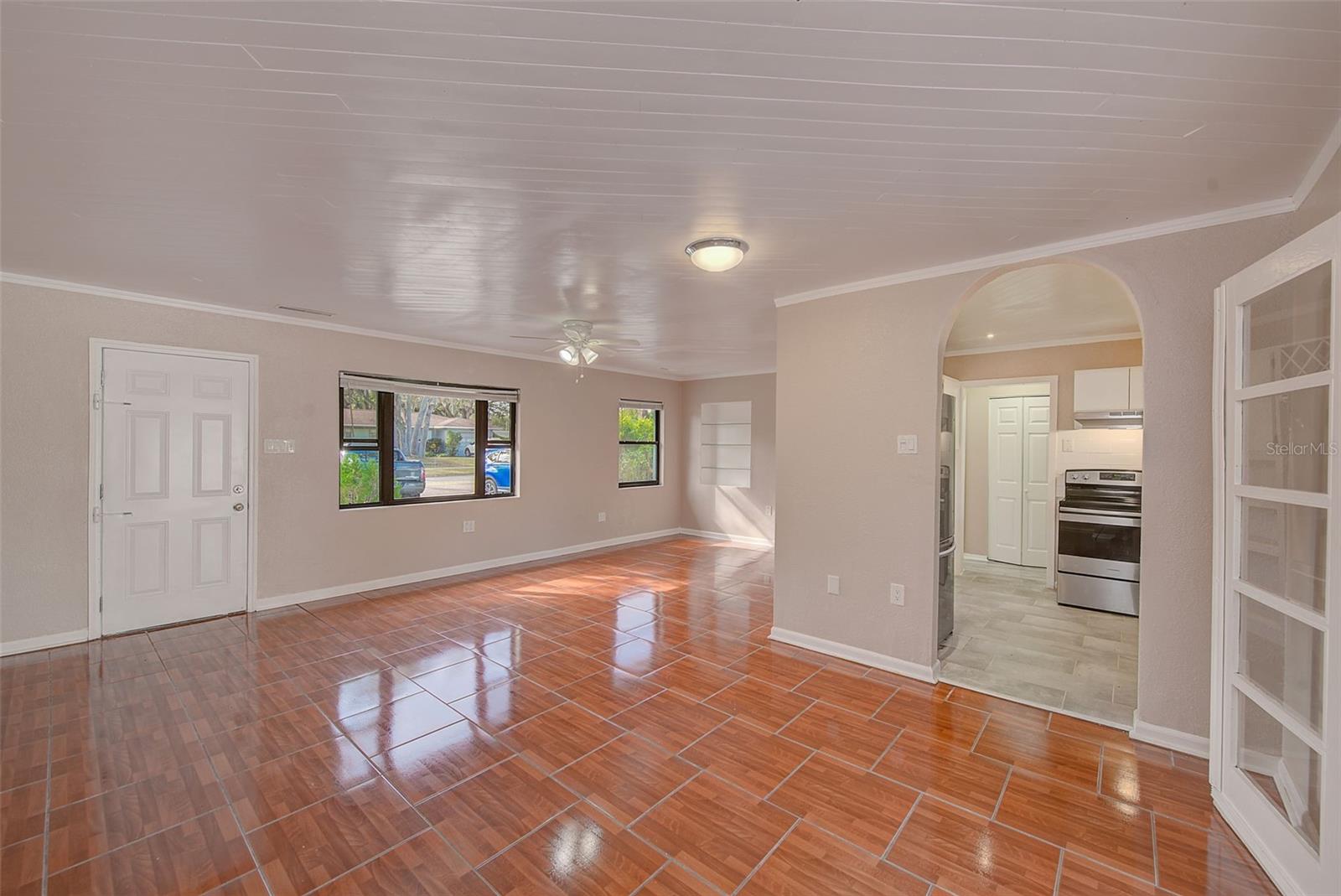 KEYSTONE MANOR - Residential Lease