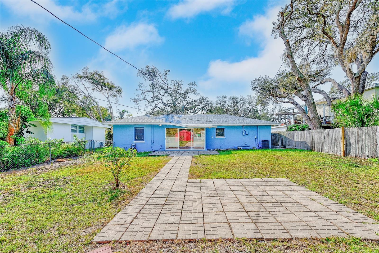 KEYSTONE MANOR - Residential Lease