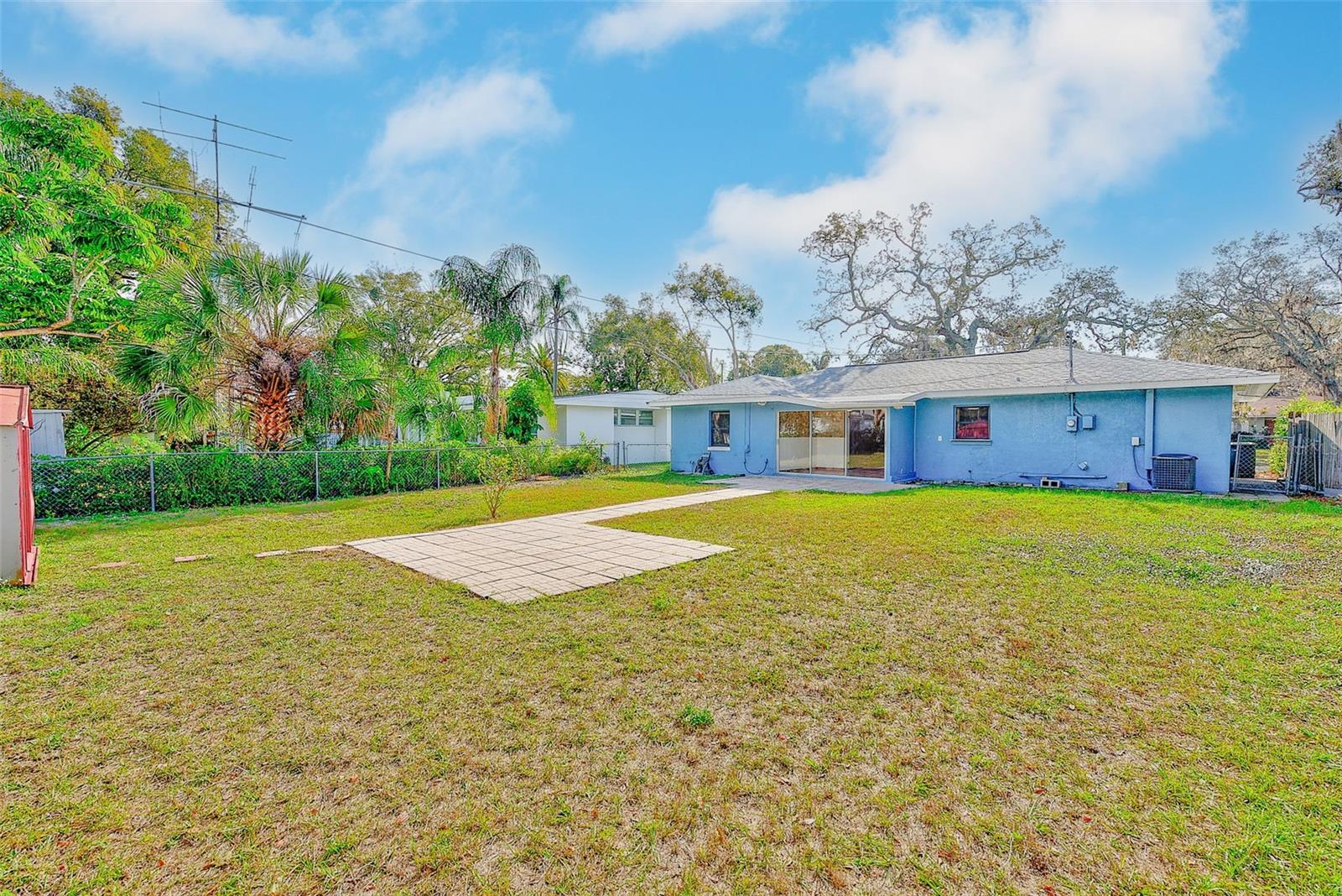 KEYSTONE MANOR - Residential Lease