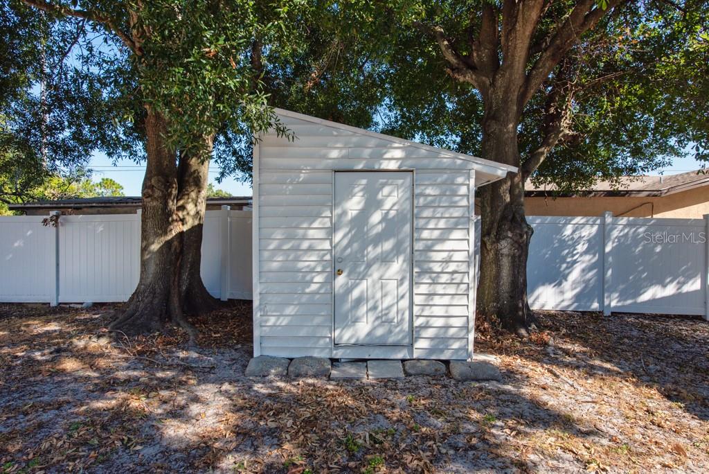 GANDY GARDENS 10 - Residential