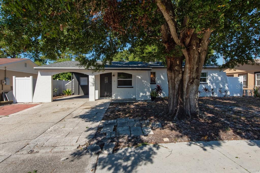 GANDY GARDENS 10 - Residential