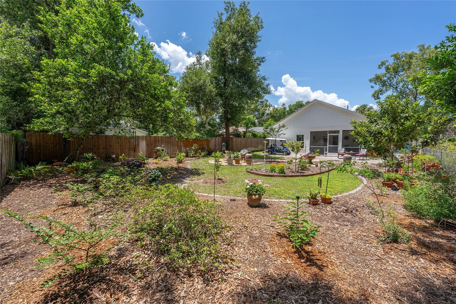MOUNT DORA GORHAMS - Residential