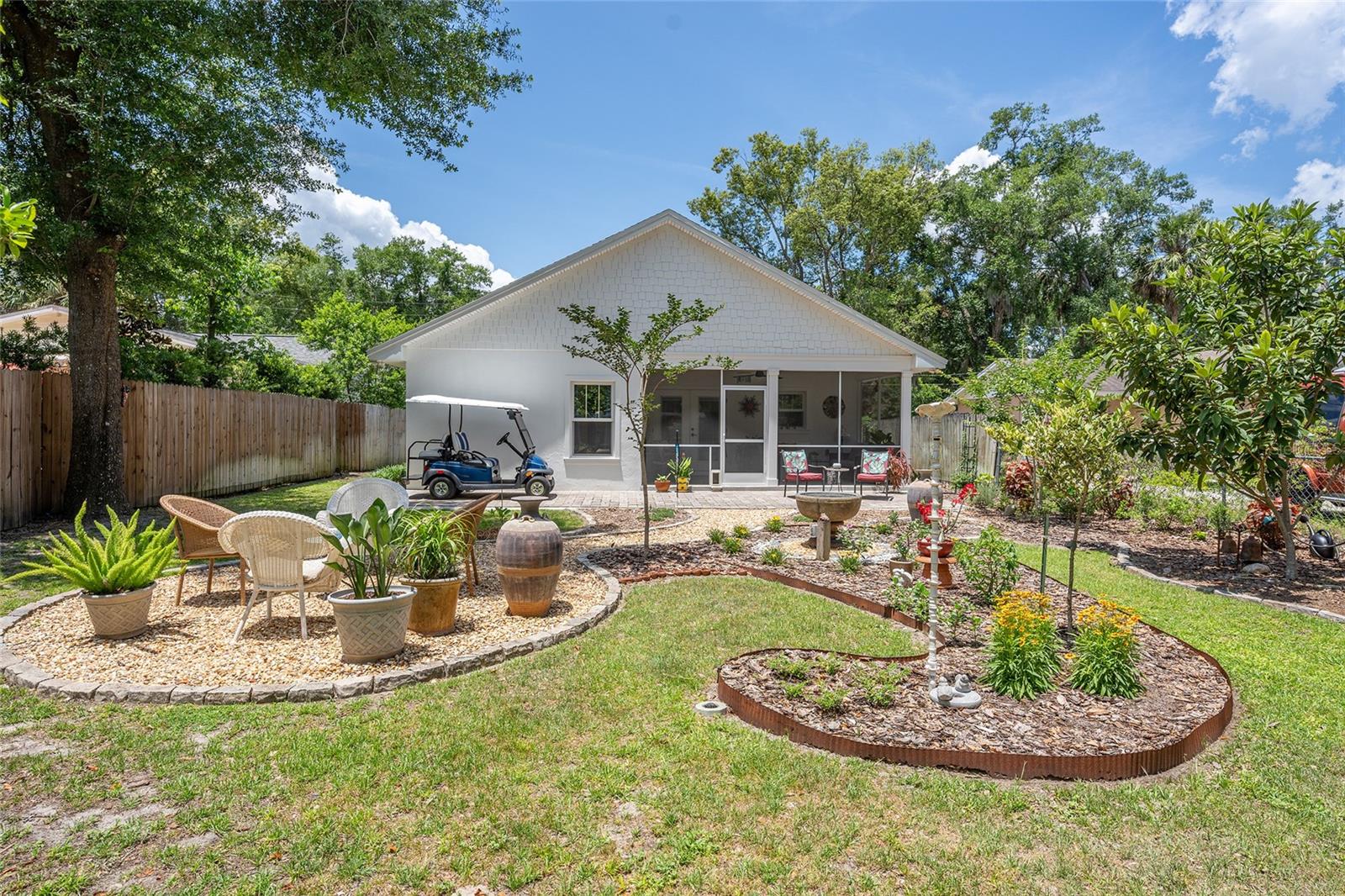 MOUNT DORA GORHAMS - Residential