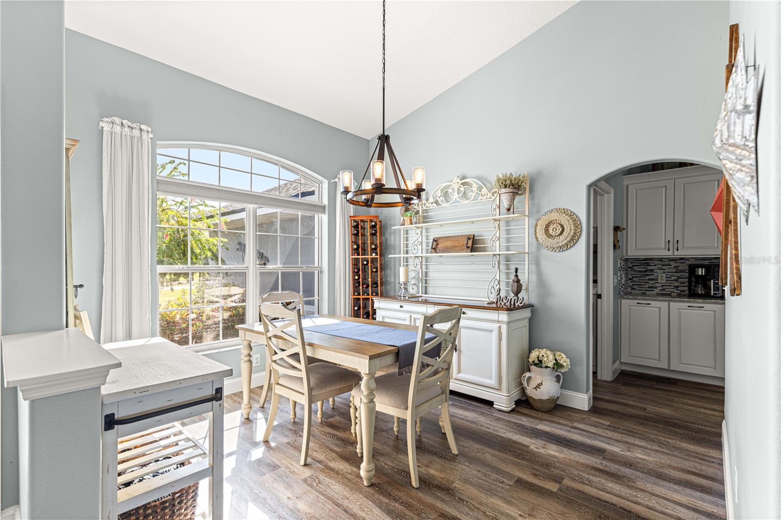 FAIRWAYS/ROLLING HILLS 1ST ADD - Residential