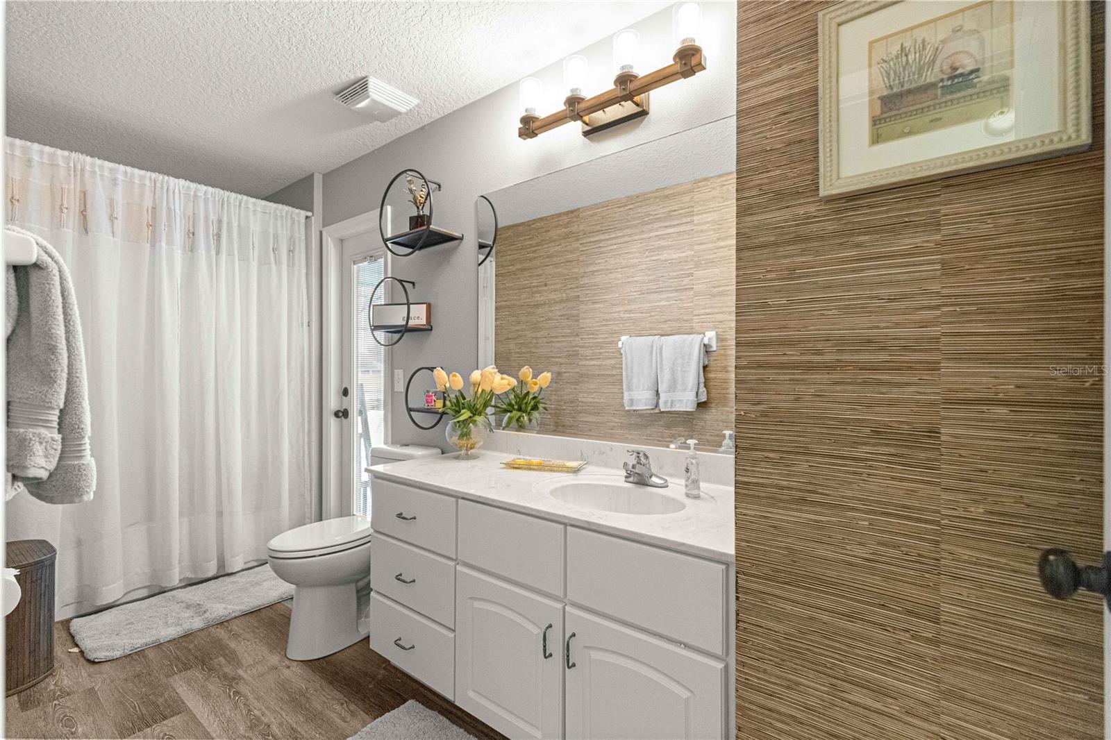 FAIRWAYS/ROLLING HILLS 1ST ADD - Residential