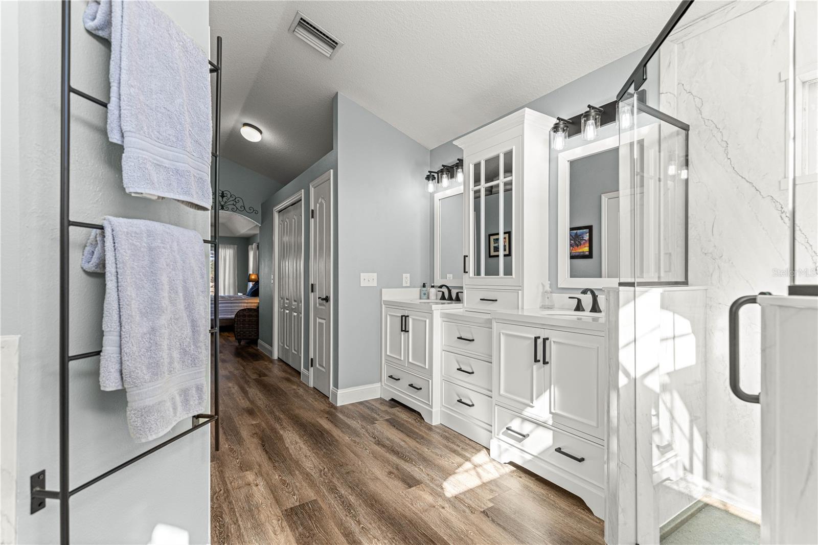 FAIRWAYS/ROLLING HILLS 1ST ADD - Residential