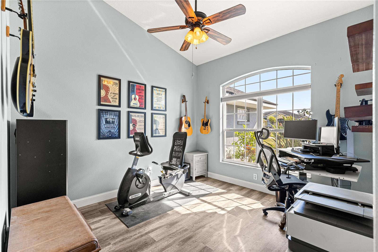 FAIRWAYS/ROLLING HILLS 1ST ADD - Residential