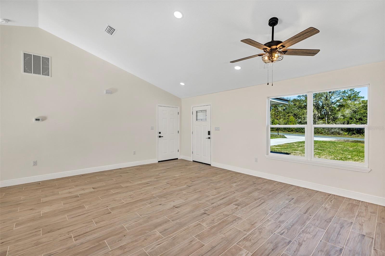 MARION OAKS UN 05 - Residential