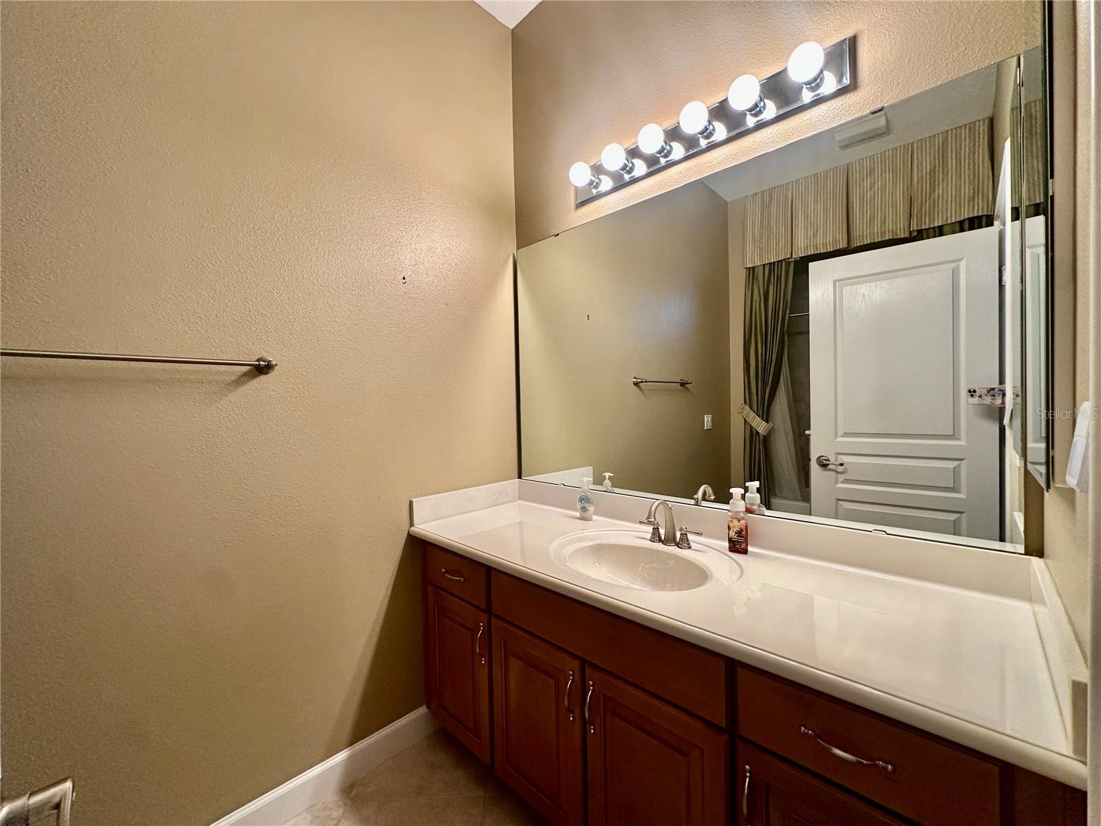 ELOISE COVE - Residential