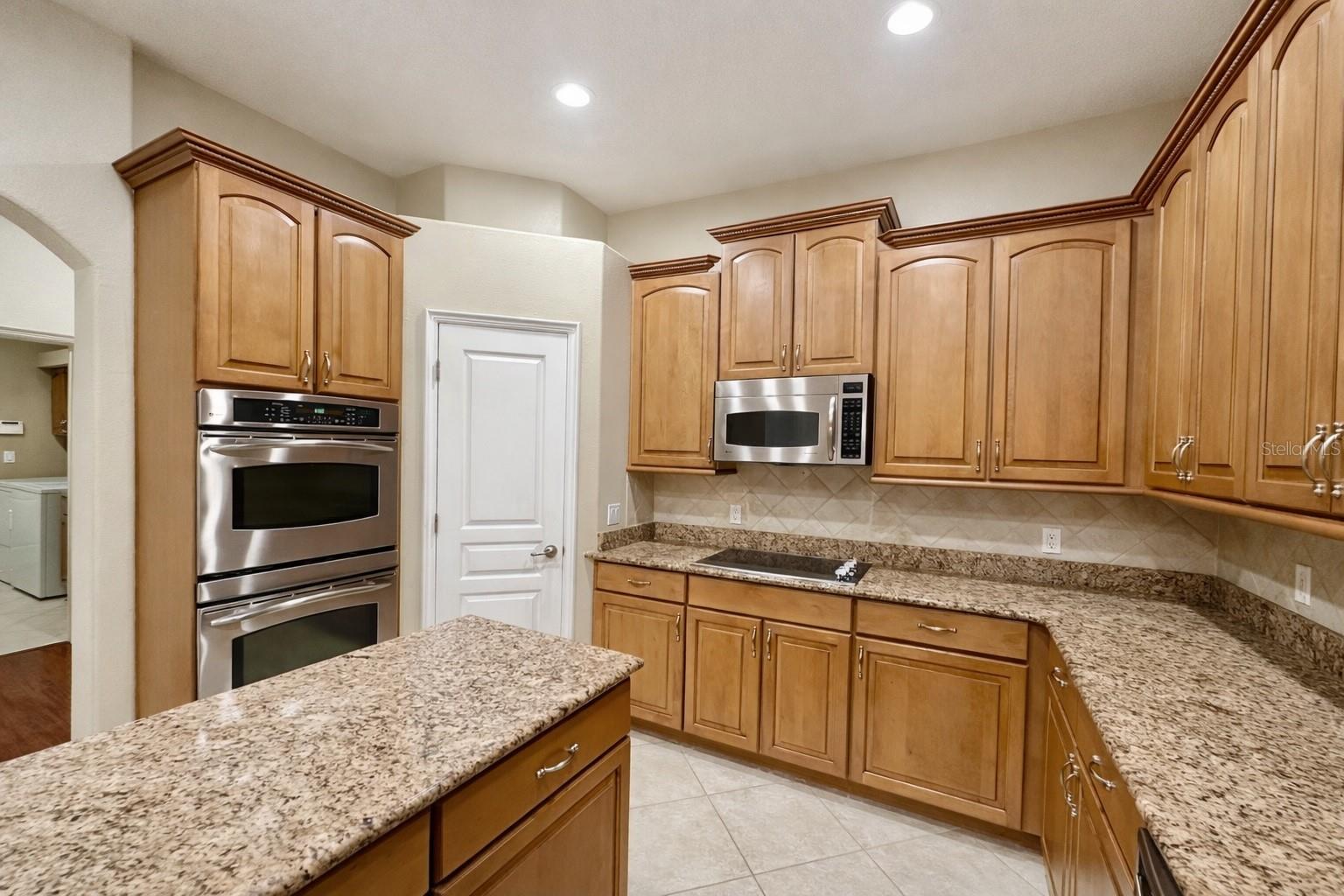 ELOISE COVE - Residential