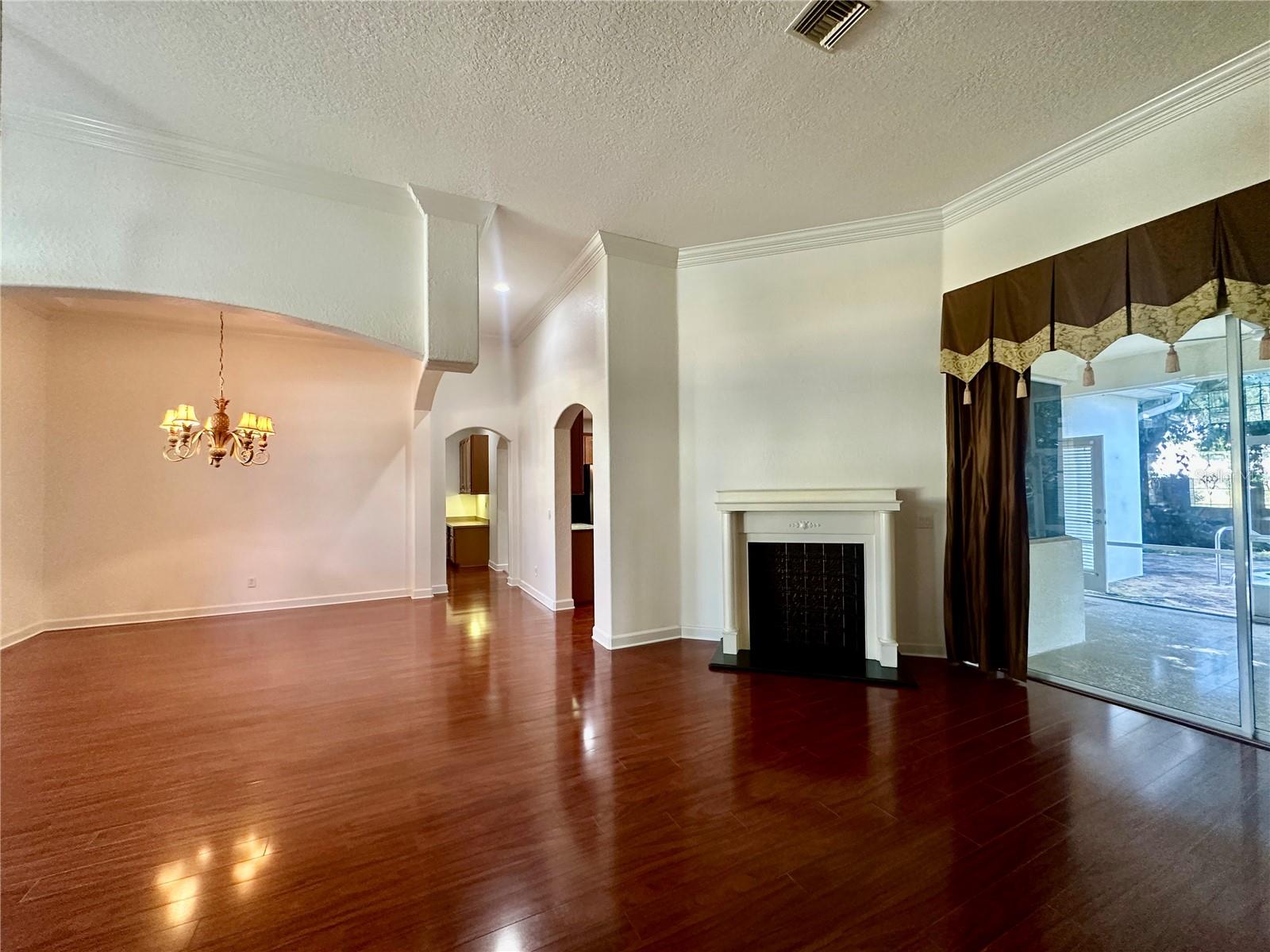 ELOISE COVE - Residential