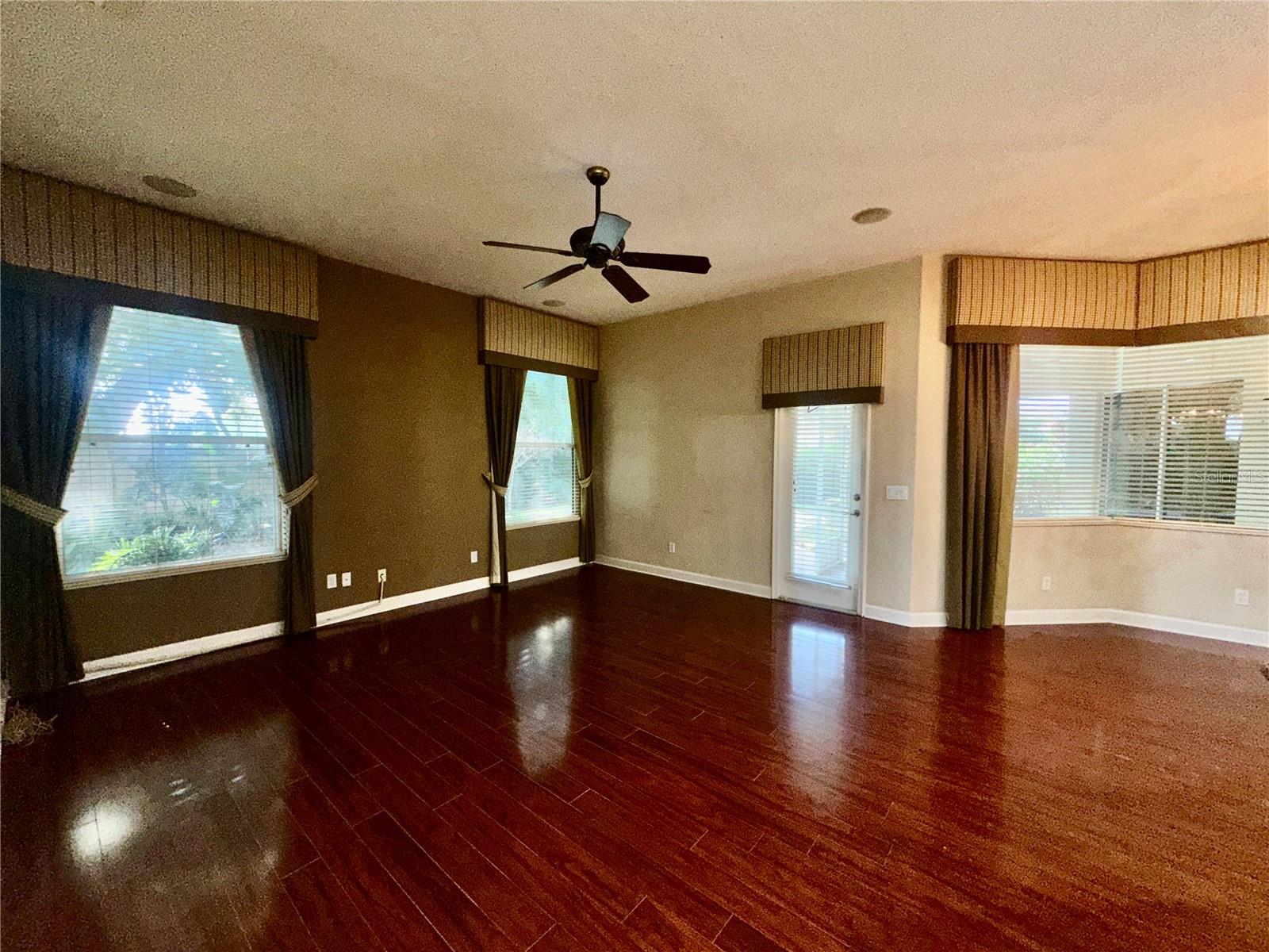 ELOISE COVE - Residential