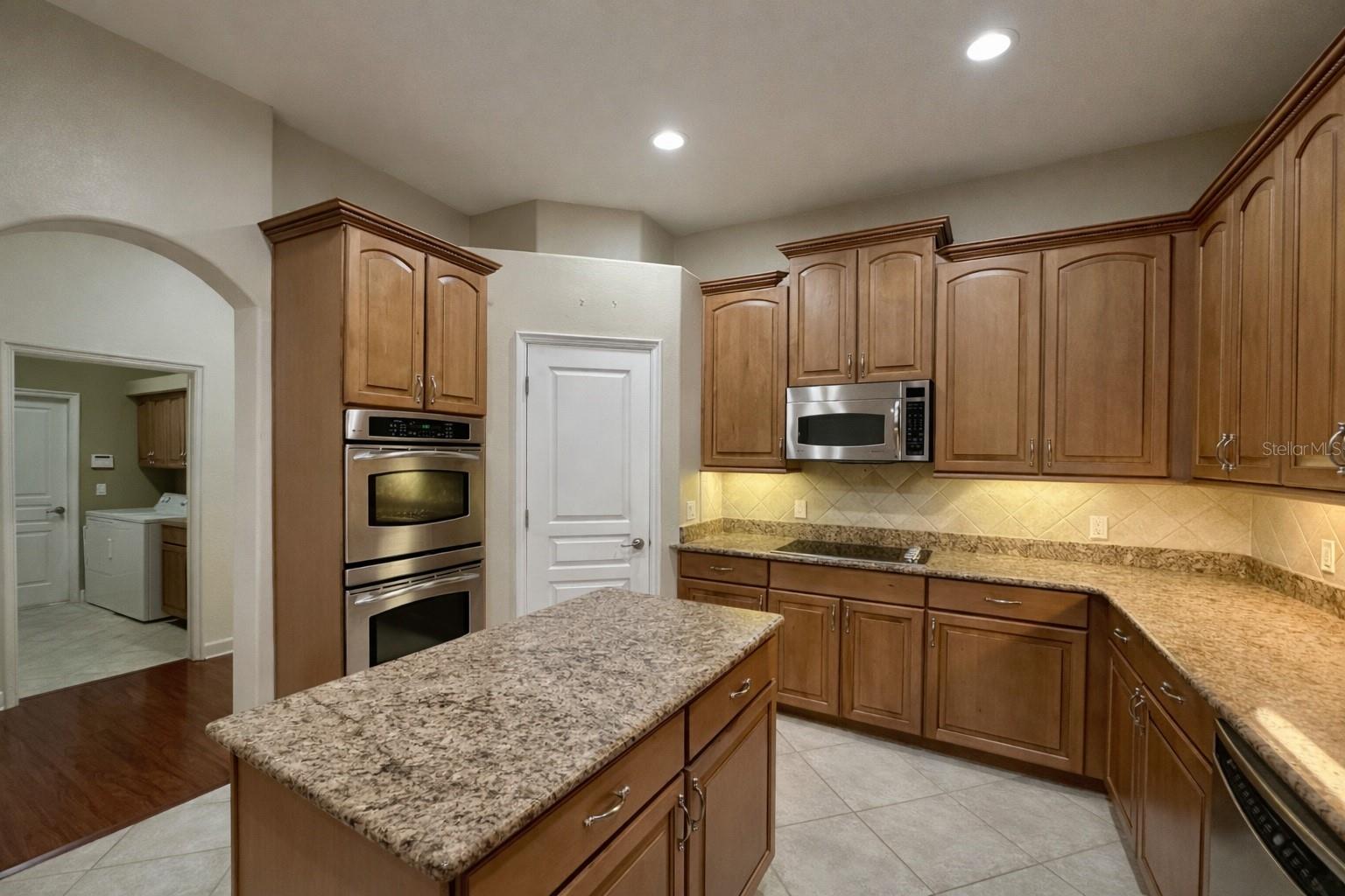 ELOISE COVE - Residential