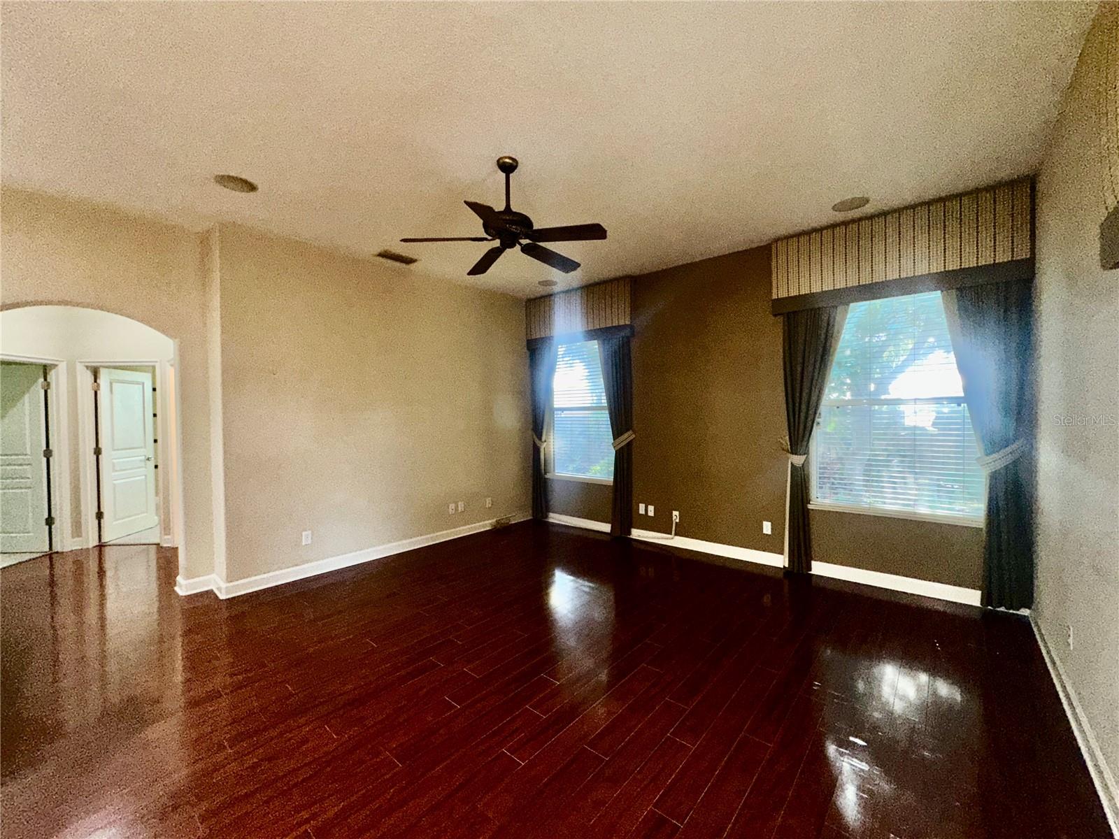 ELOISE COVE - Residential