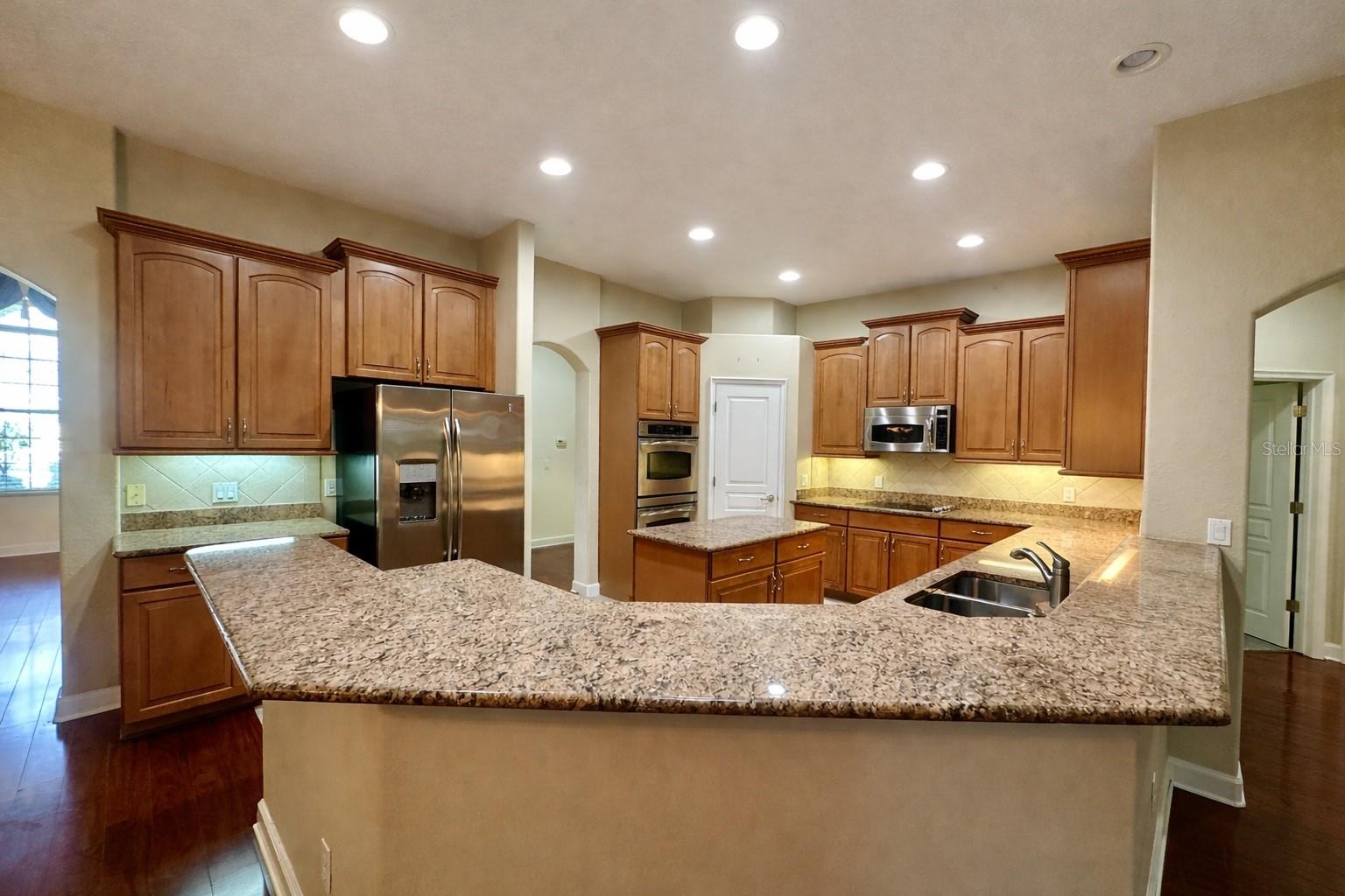 ELOISE COVE - Residential