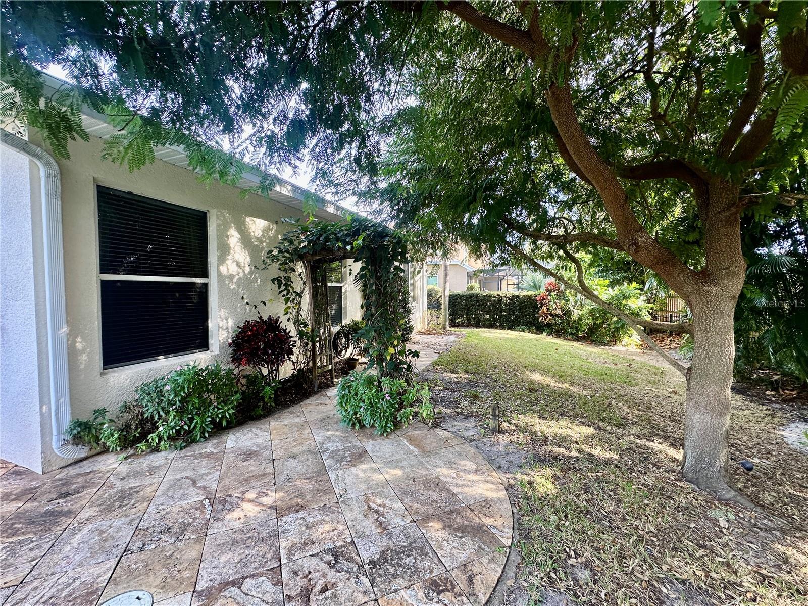 ELOISE COVE - Residential