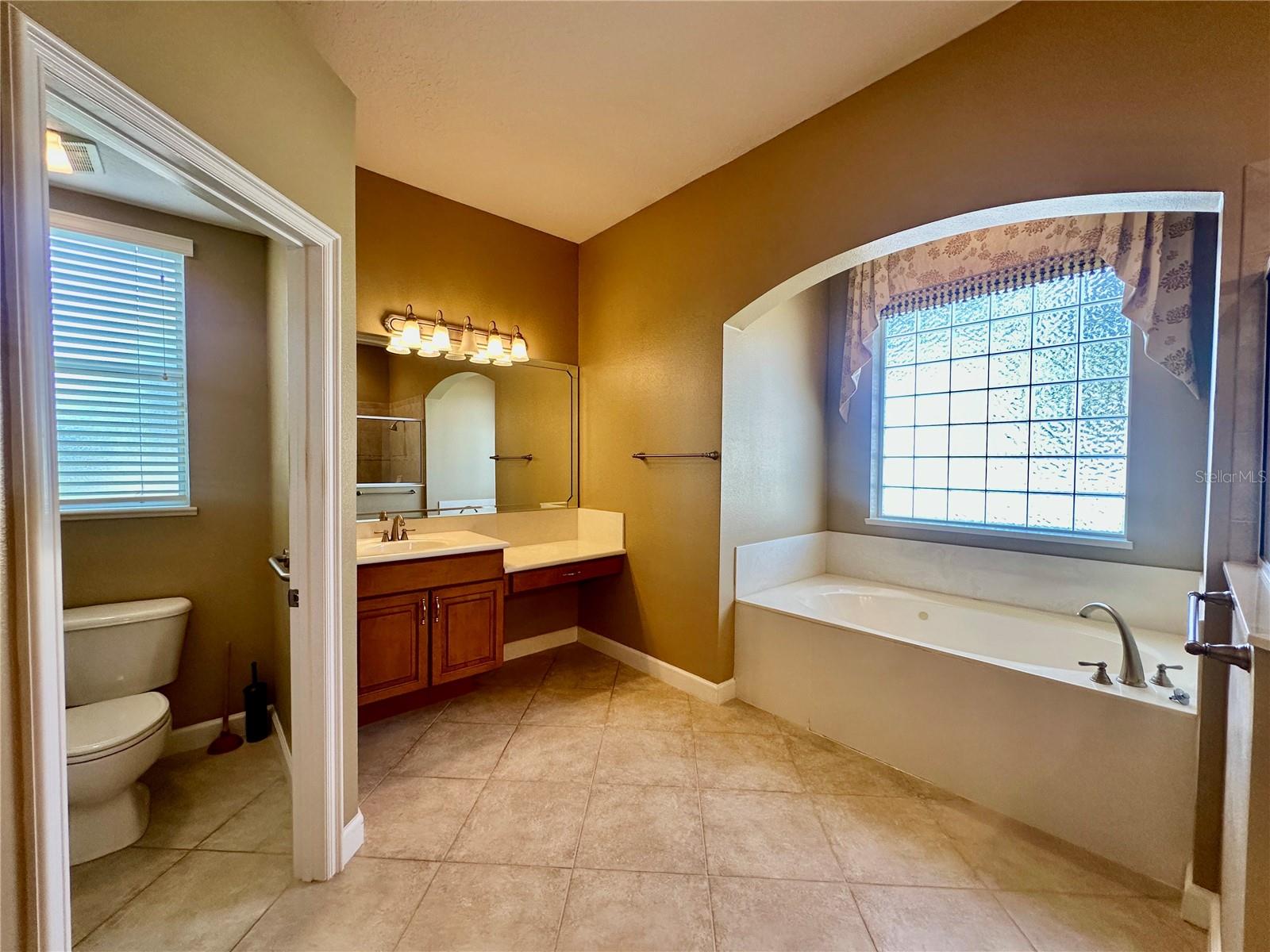 ELOISE COVE - Residential