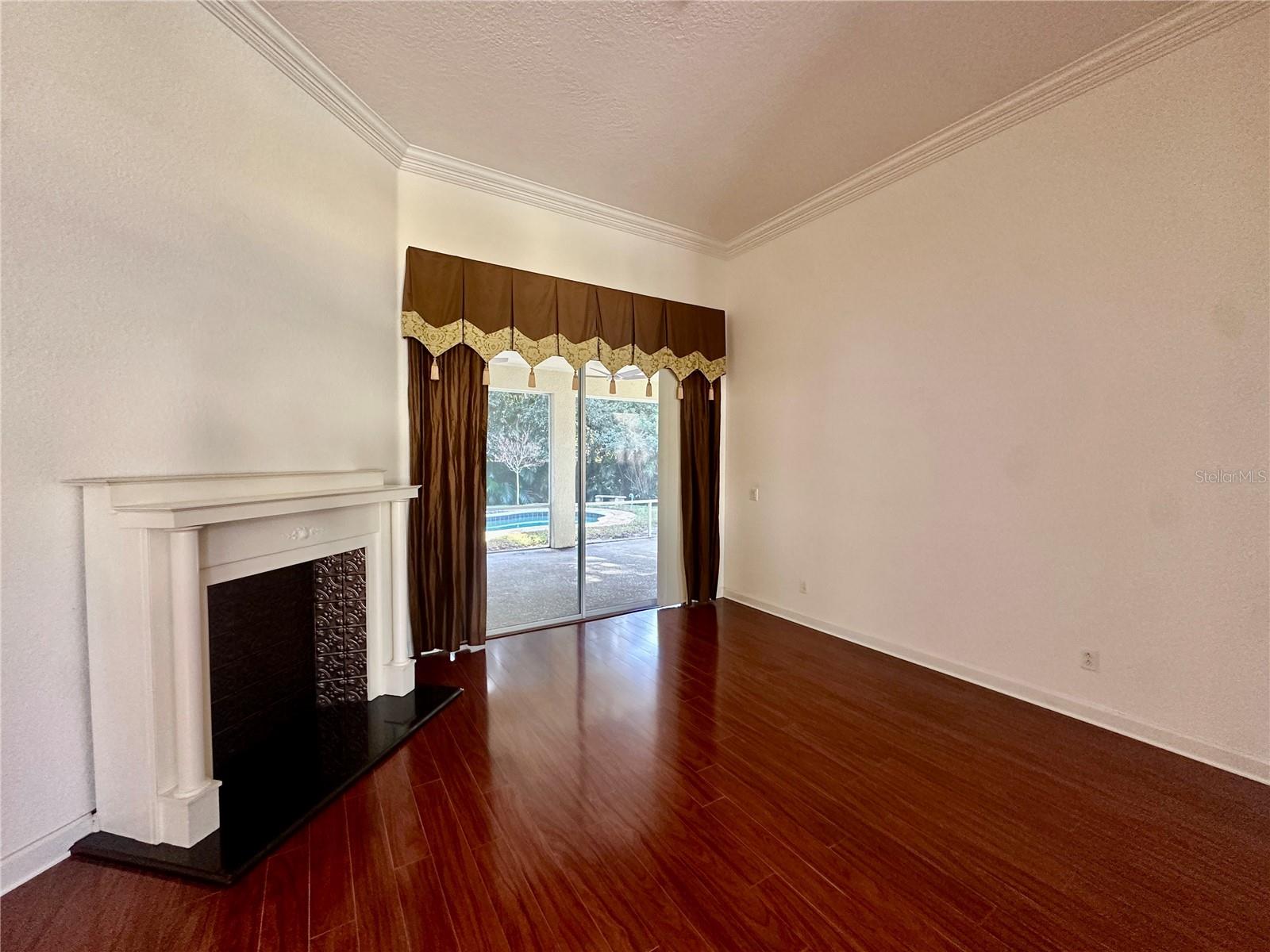 ELOISE COVE - Residential