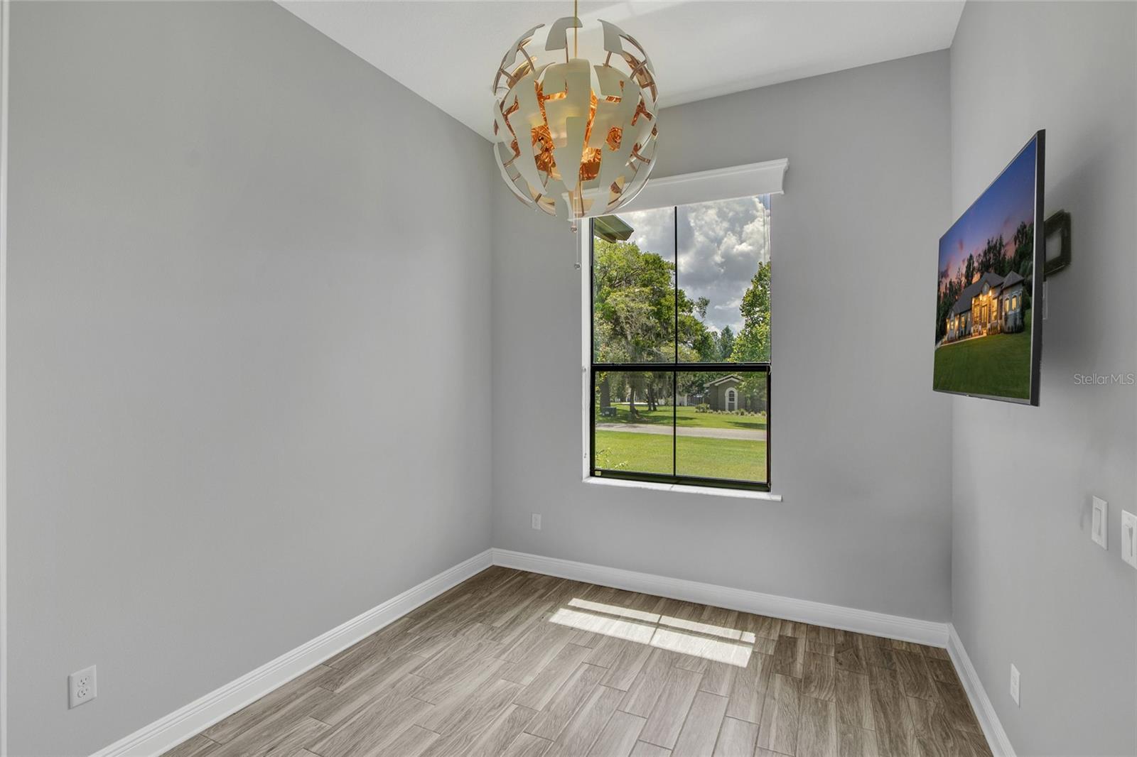 DOGWOOD HEIGHTS - Residential