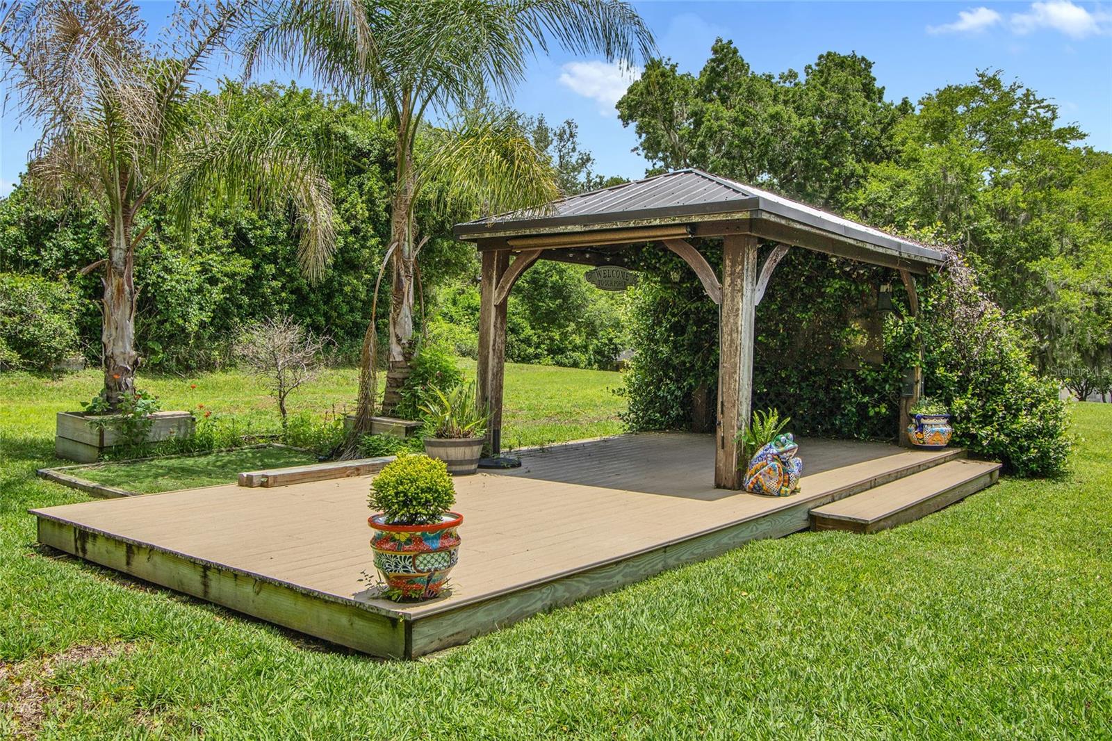 DOGWOOD HEIGHTS - Residential
