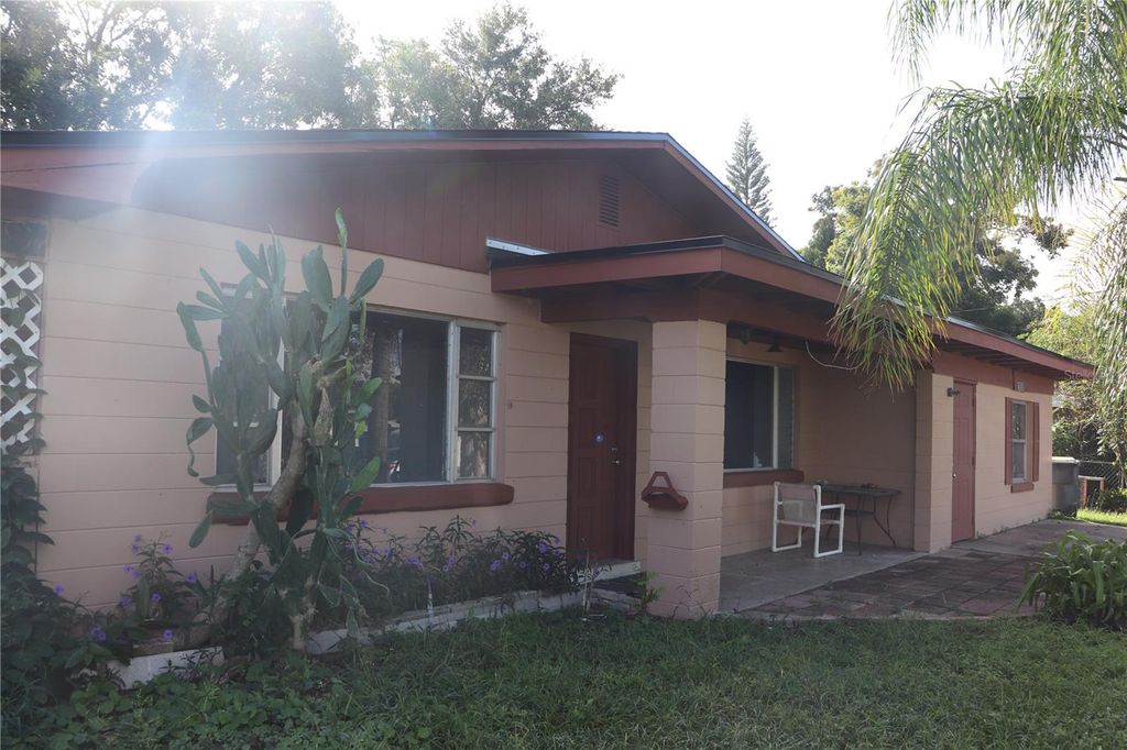 Photo of 1858 4th Street SE, Winter Haven, FL 33880 (MLS # O6327795)