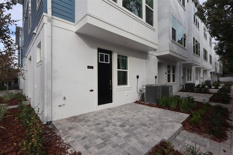 Photo of 6605 N Nebraska Avenue #12, Tampa, FL 33604 (MLS # TB8463590)