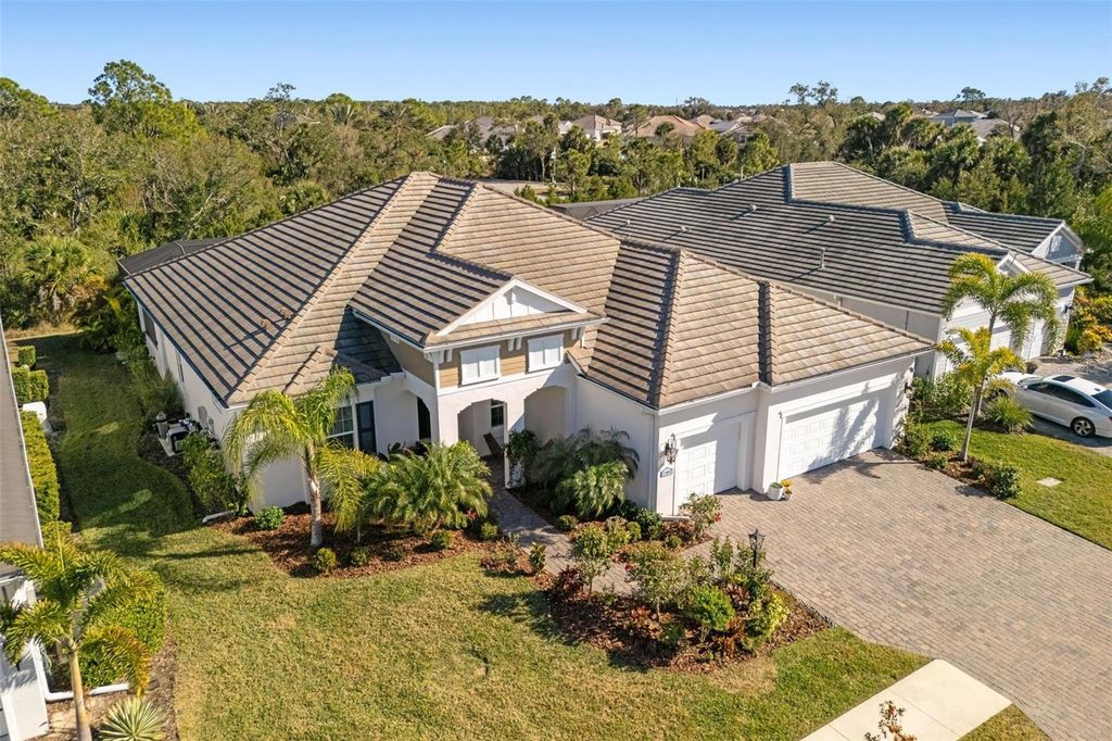 Photo of 12492 Davie Court, Venice, FL 34293 (MLS # A4681946)