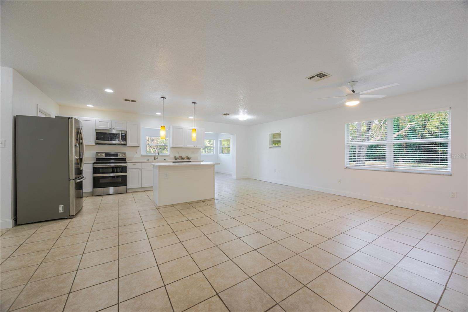 S L & I C - Residential Lease