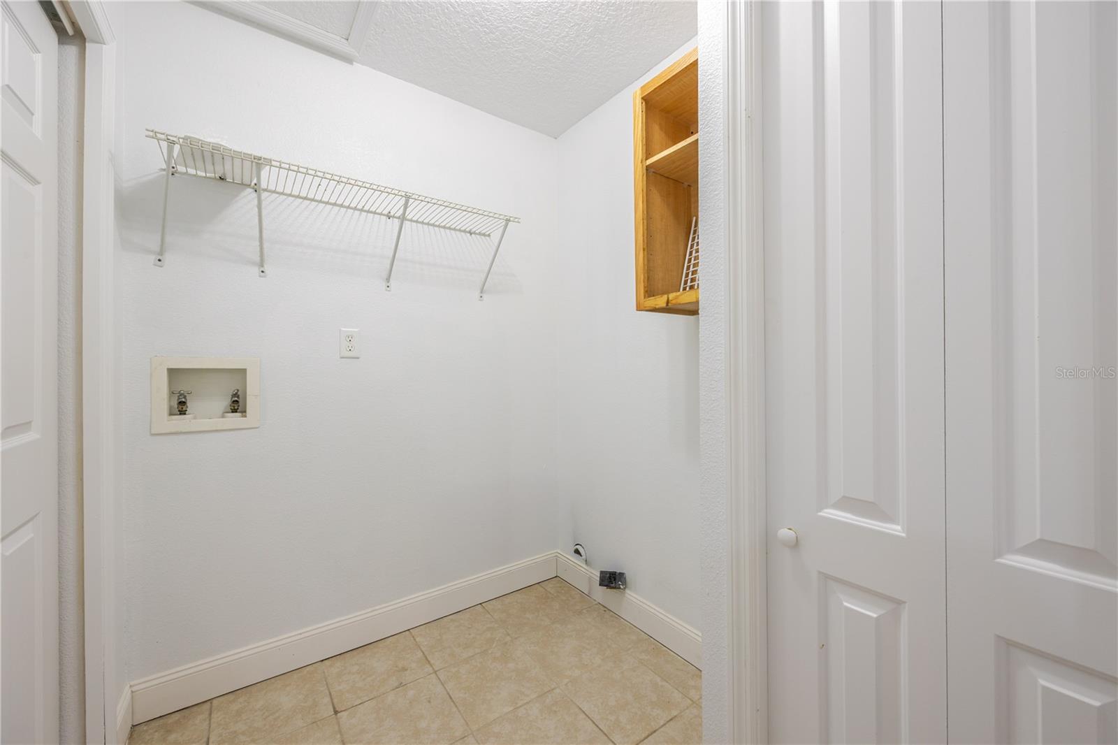 S L & I C - Residential Lease