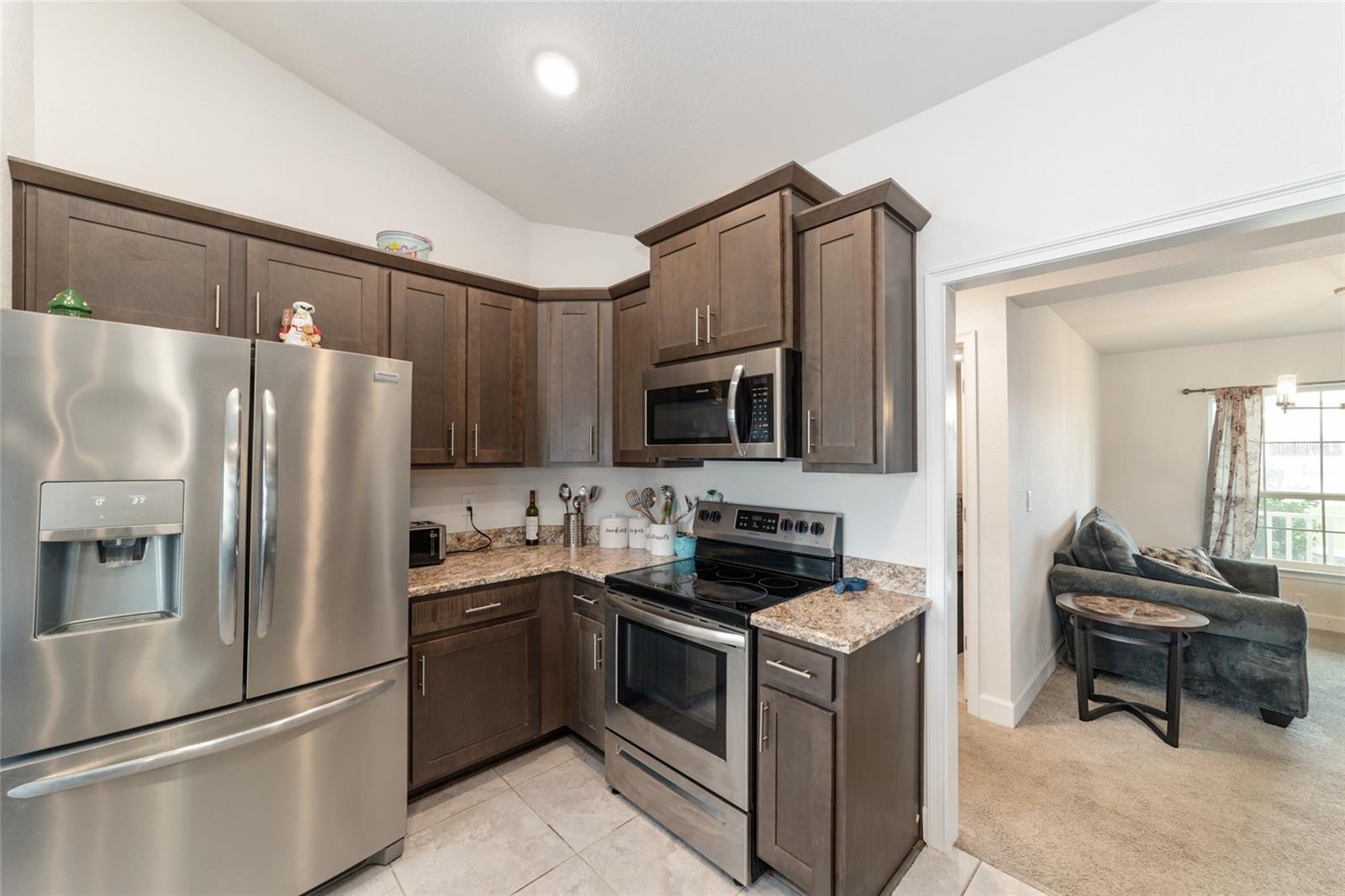 SUMMERCREST - Residential