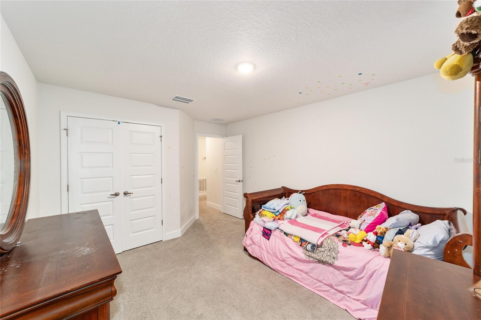 SUMMERCREST - Residential