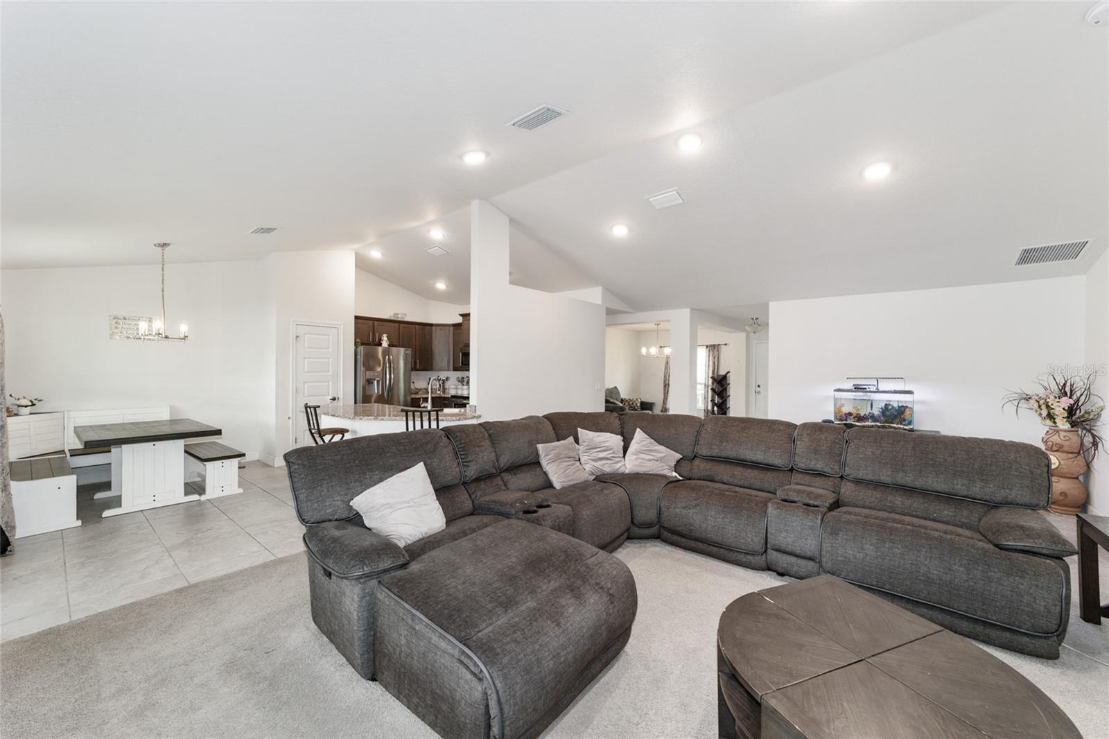 SUMMERCREST - Residential