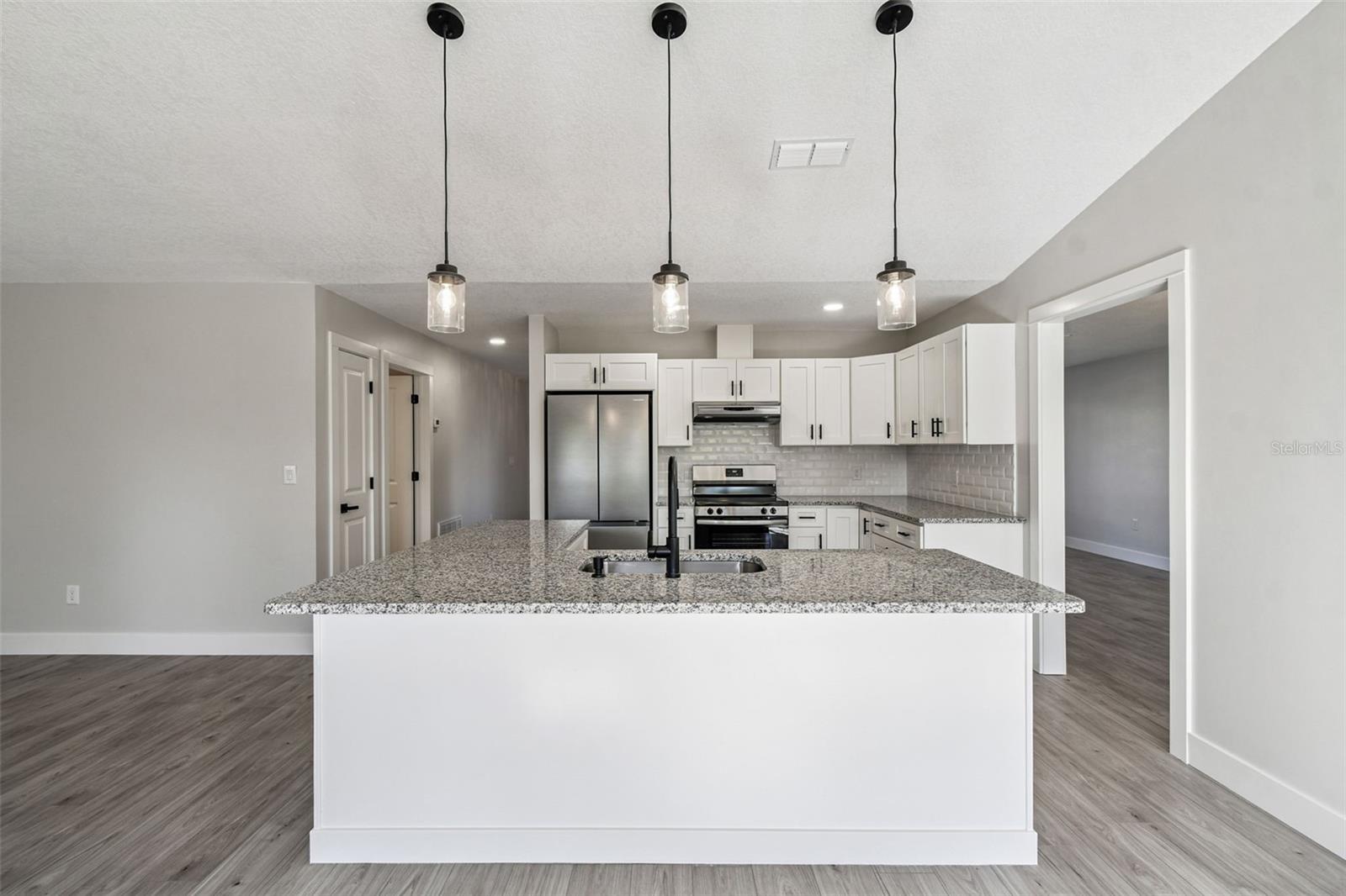 SPRING HILL - Residential