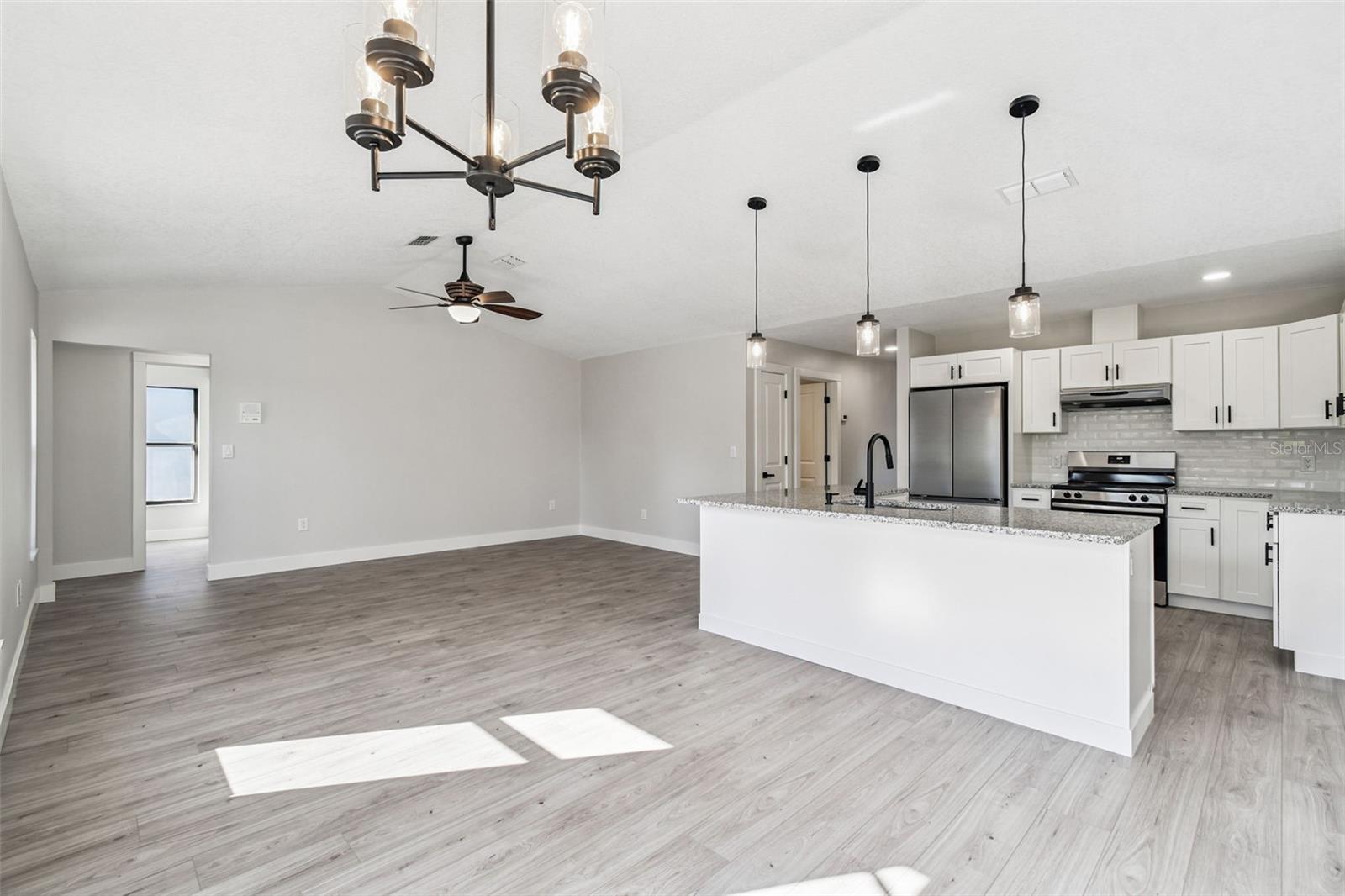 SPRING HILL - Residential