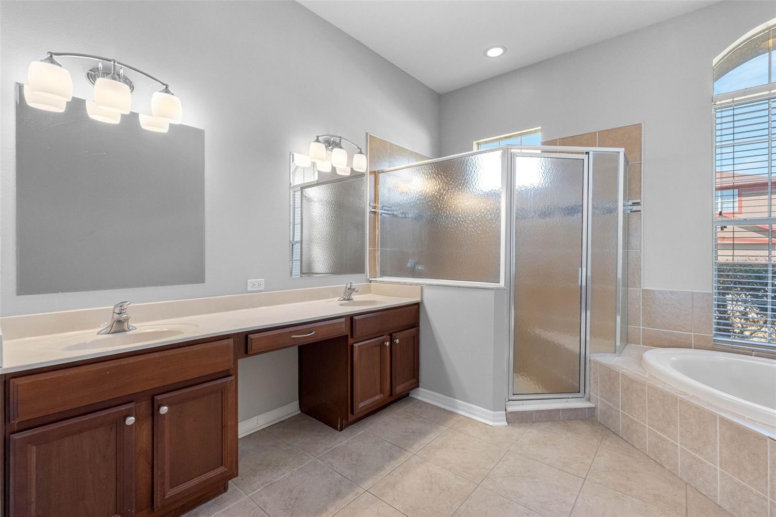 COUNTRY WALK INCREMENT E PH 01 - Residential