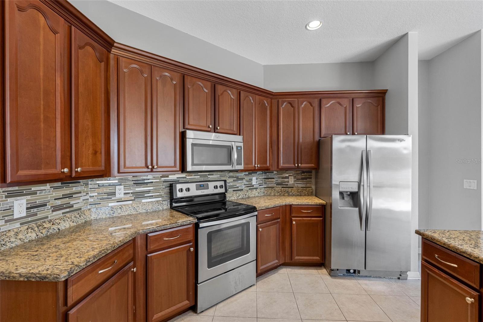 COUNTRY WALK INCREMENT E PH 01 - Residential