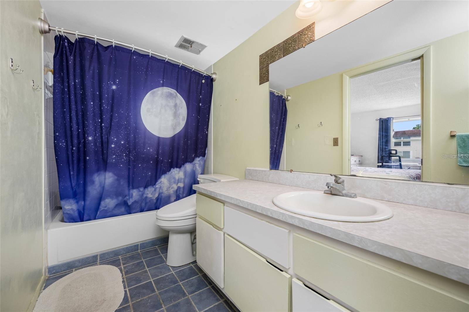 WILLOWBROOK CONDO - Residential Lease