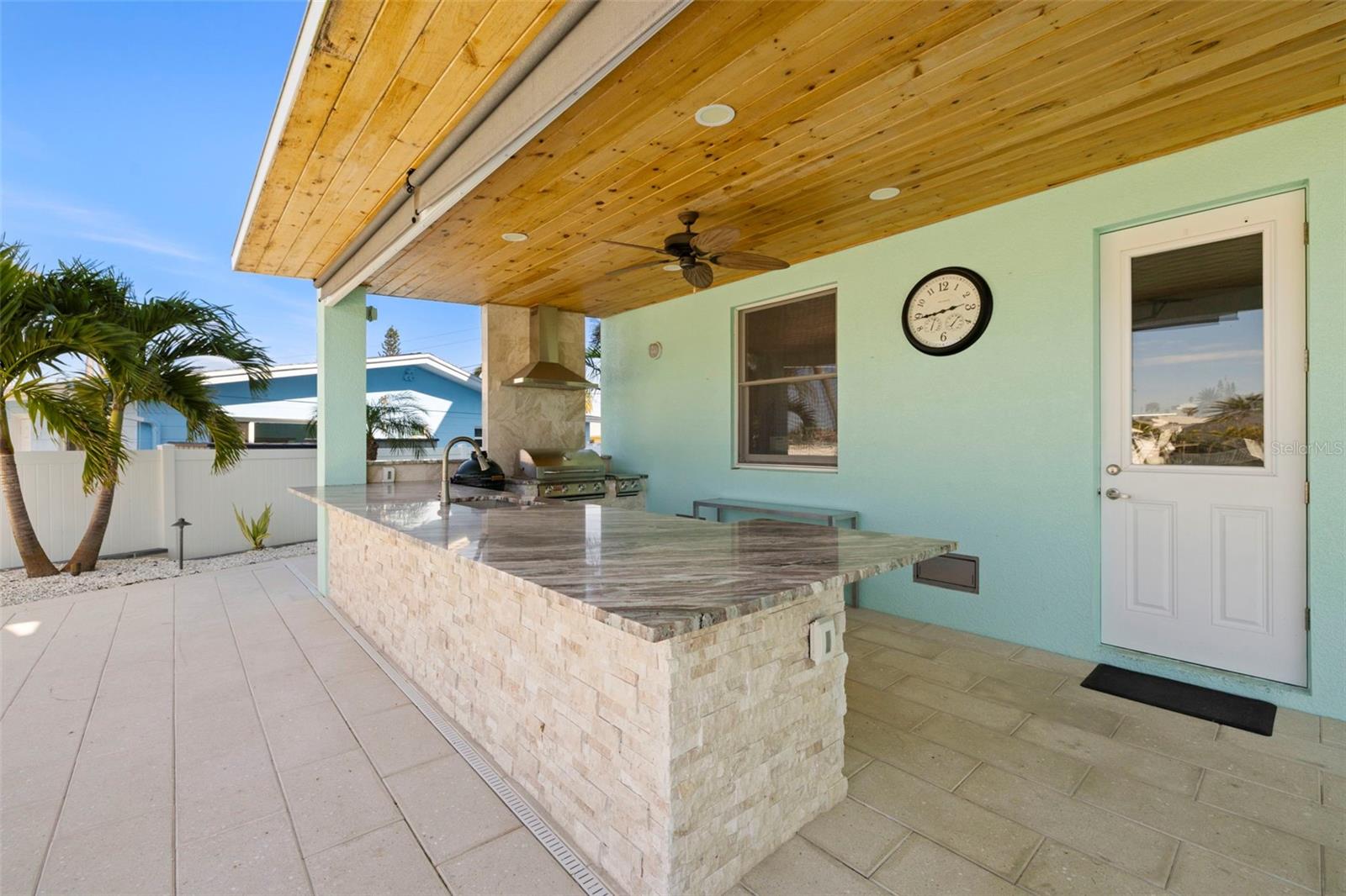 LONE PALM BEACH 3RD ADD - Residential